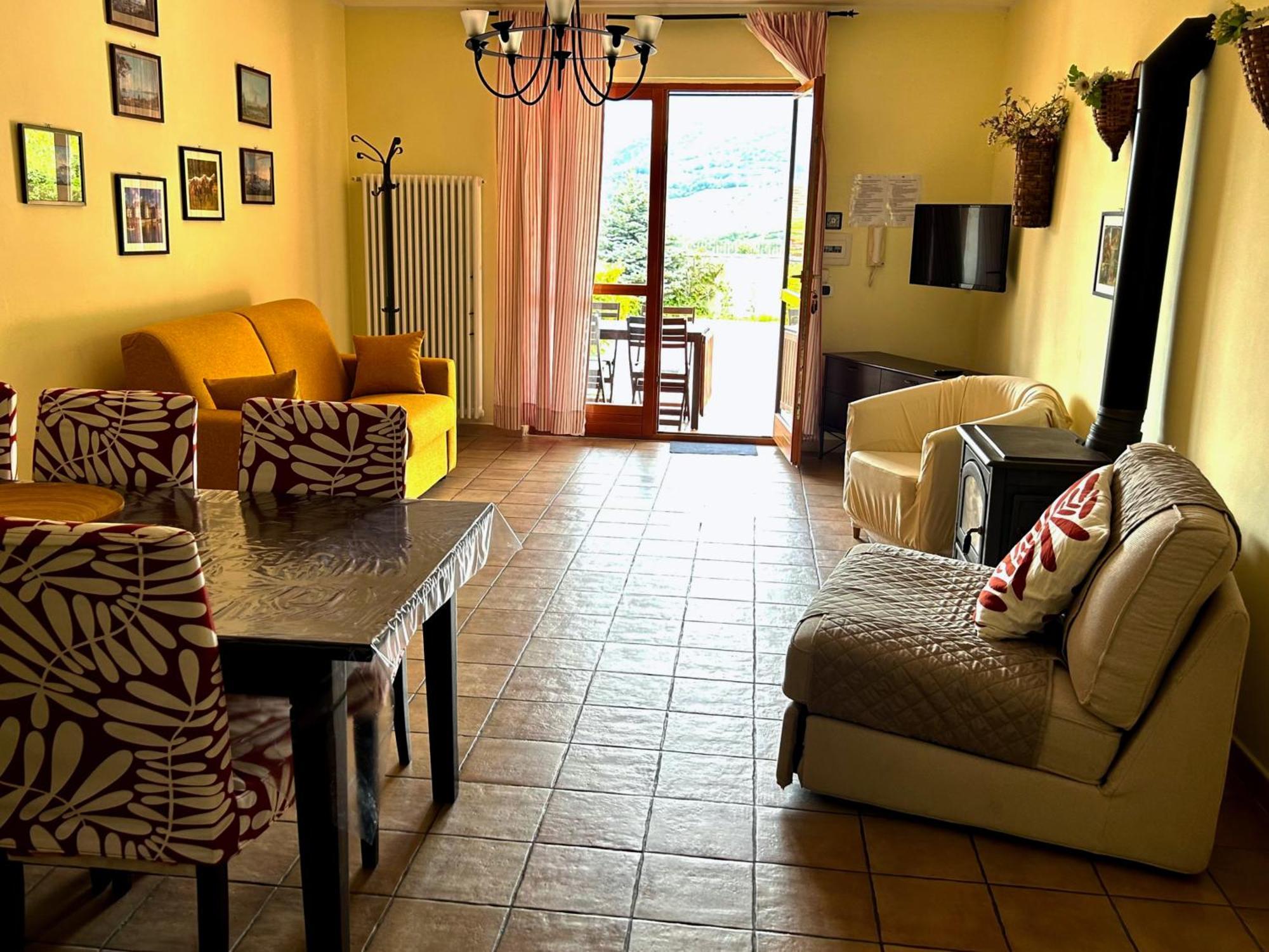 4Flats In Orto Di Venanzio Apartment Barrea Room photo