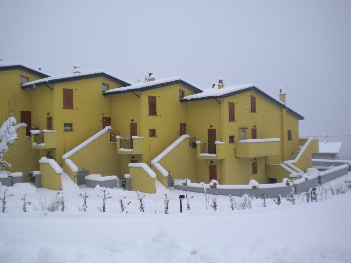 4Flats In Orto Di Venanzio Apartment Barrea Exterior photo
